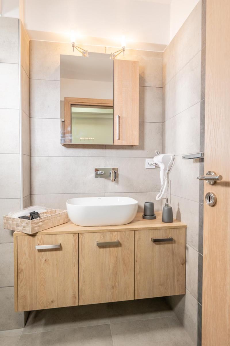 Iaira Apartment Athens Exterior photo